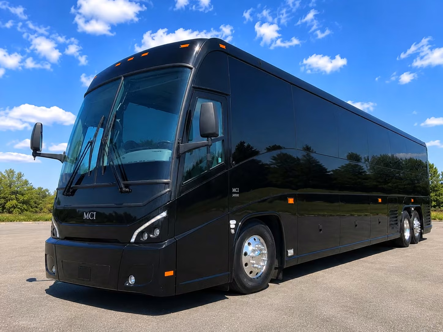 comfortable transportation for student groups visiting lake conroe and the sam houston national forest