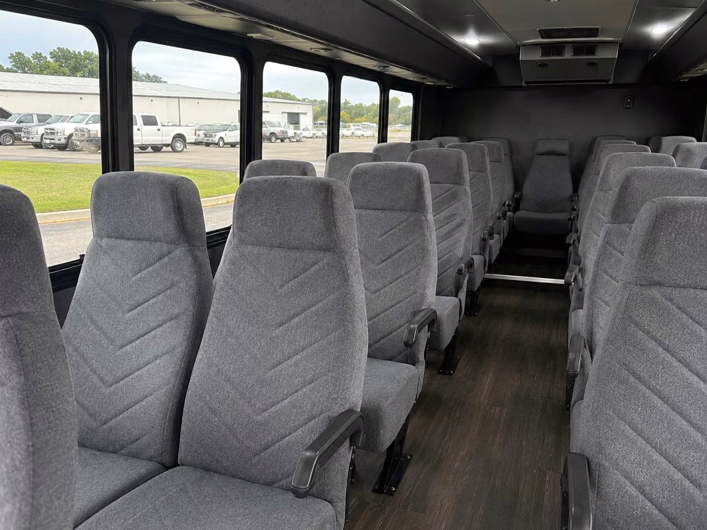 conroe 18 passenger minibus rental
