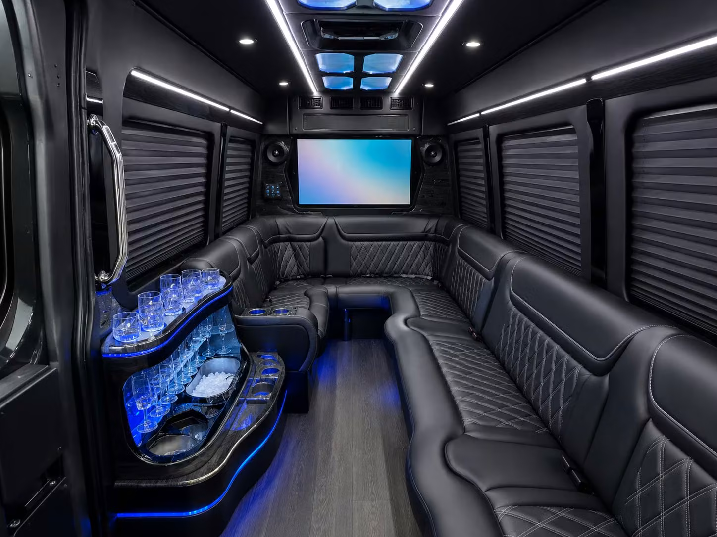 corporate shuttle services for conroe s oil gas and industrial sectors